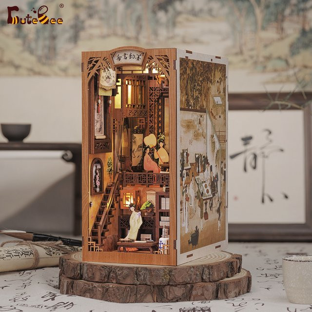 CUTEBEE Ink Rhyme Bookstore Book Nook Puppenhaus-Set mit Touch-Licht - Bild 1