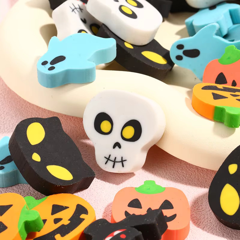 Halloween Radiergummi in verschiedenen Motiven wie Kürbis, Schädel, Katze, Fledermaus und Geist, bunte Cartoon Schreibwaren für Schüler - Bild 2