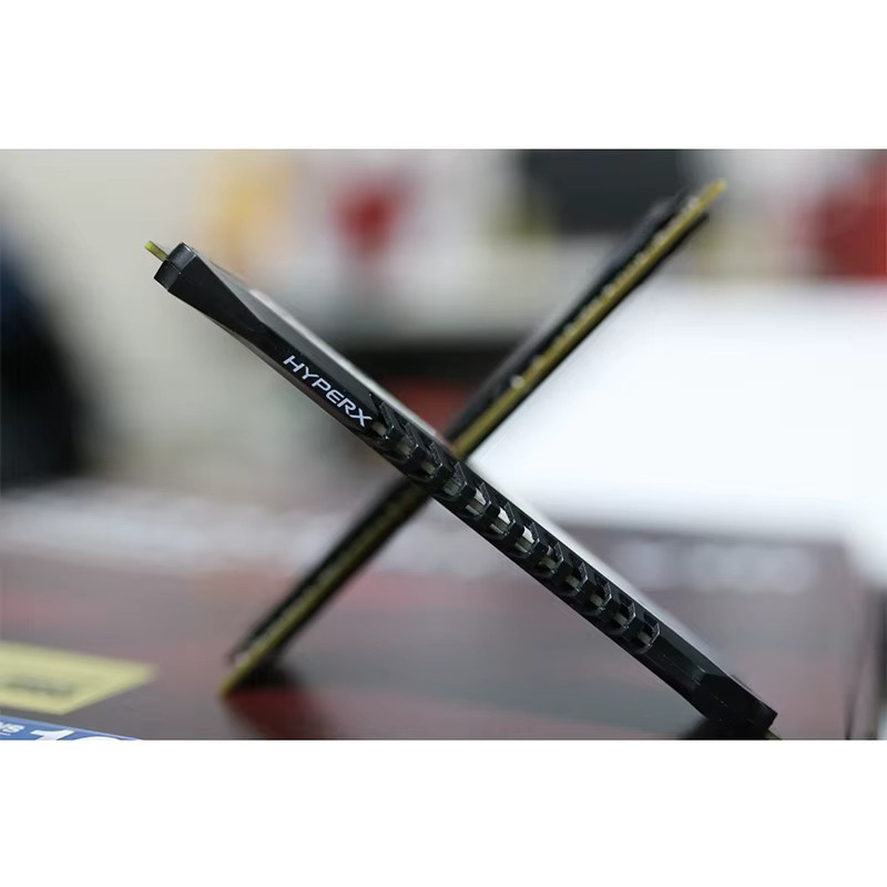 Kingston HyperX Savage DDR4 Gaming RAM Desktop DIMM-Speicher, 3200 MHz, Schwarz - Bild 4