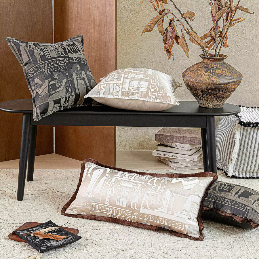 Senric Aurora Design-Luxus-Kissenbezug in Beige mit Retro-Muster im altägyptischen Stil, B/H: 65 x 30 cm - Bild 2