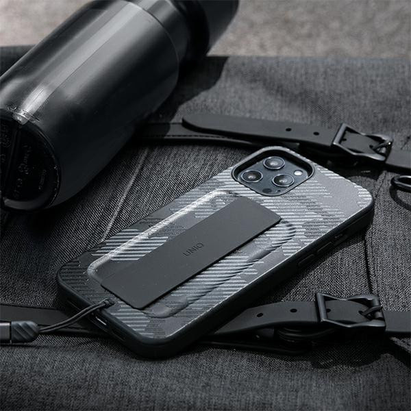 UNIQ iPhone 12 Pro Max Handyhülle Antimikrobiell Schwarz Camouflage - Bild 3