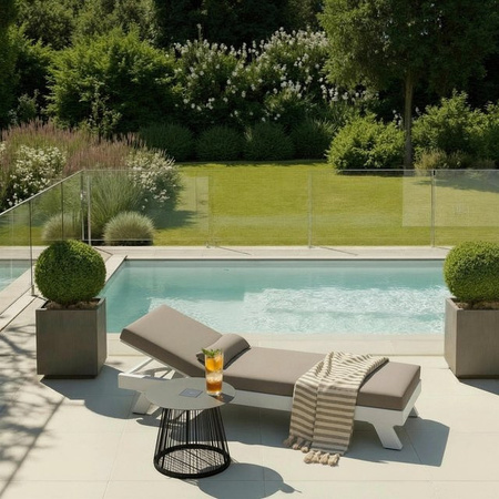 Bessagi Garden Gartenliege Susa Hellgrau aus pulverbeschichtetem Aluminium mit Outdoorstoff und verstellbarer Kopfstütze inklusive Abdeckung