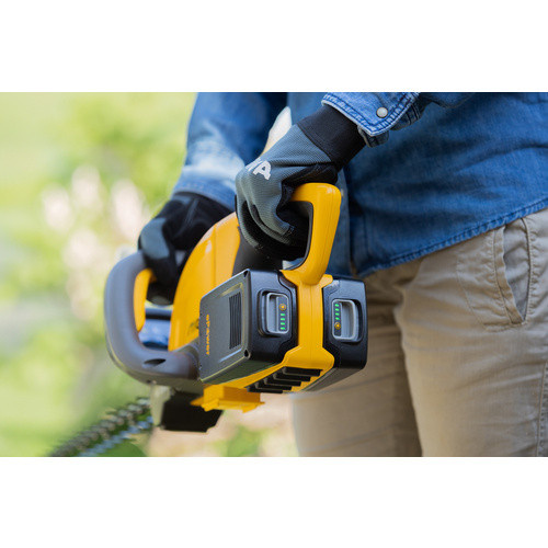 Stiga Akku-Heckenschere HT 300e Set in Gelb mit Ladegerät und Aufbewahrungssystem, 20V, Schnittlänge: 54 cm - Bild 3