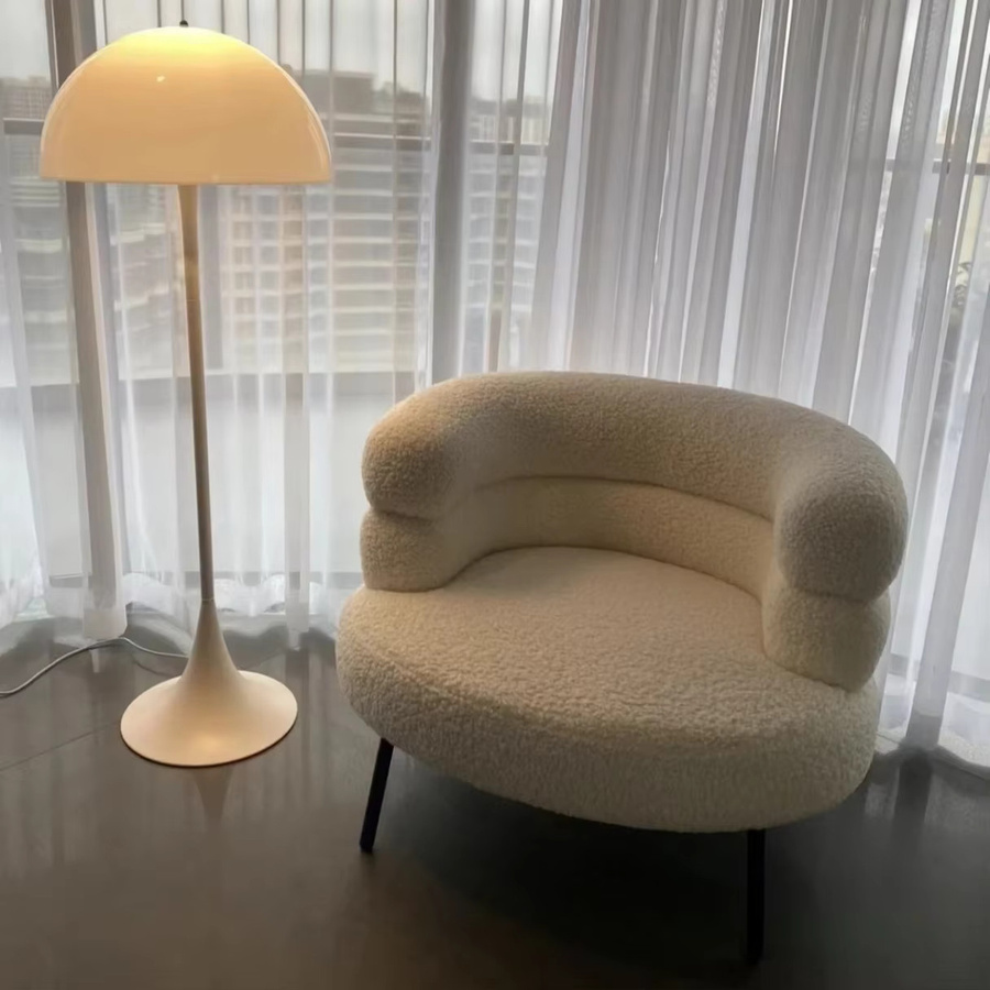 MOYU Akzentstuhl im Boho-Stil aus Bouclé-Stoff, moderner Lounge-Sessel mit Armlehnen in Grün und Weiß - Bild 1