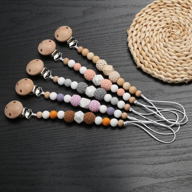Schnuller Kette für Babys aus Holz und Filz mit Silikonperlen in Grau und Multicolour - Bild 1