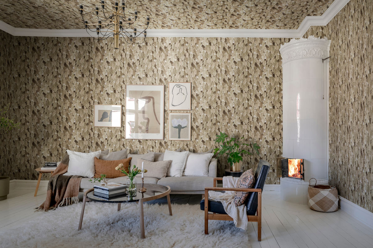 Rebel Walls Tapete No Time to Waste in Sand Beige mit floralem Art Nouveau Design - Bild 2