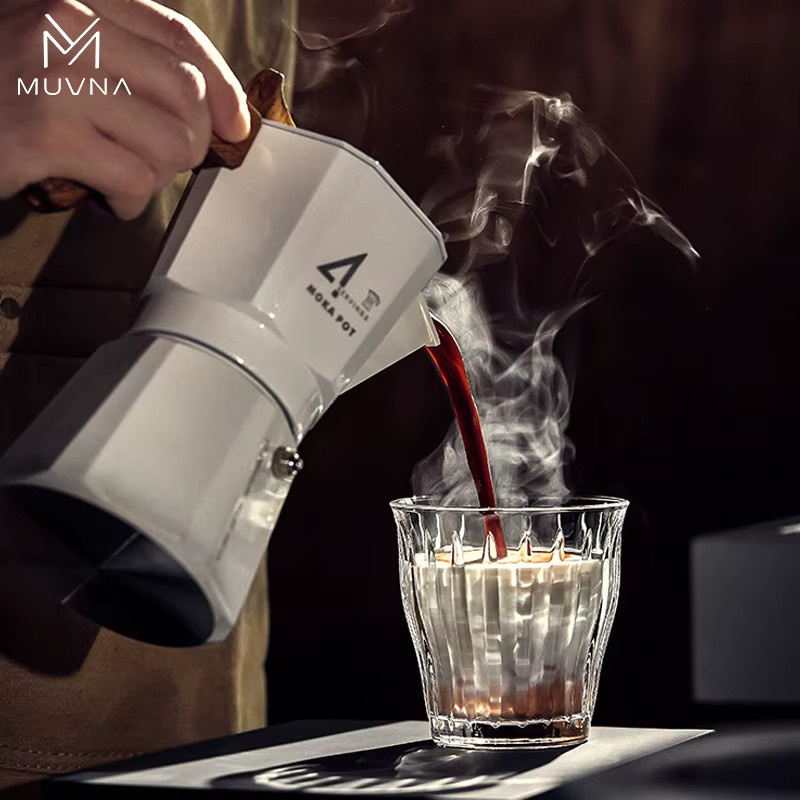 MUVNA Espresso-Moka-Kanne als Perkolator und Kaffeemaschine für 2 bis 4 Tassen in Pink und Weiß - Bild 1