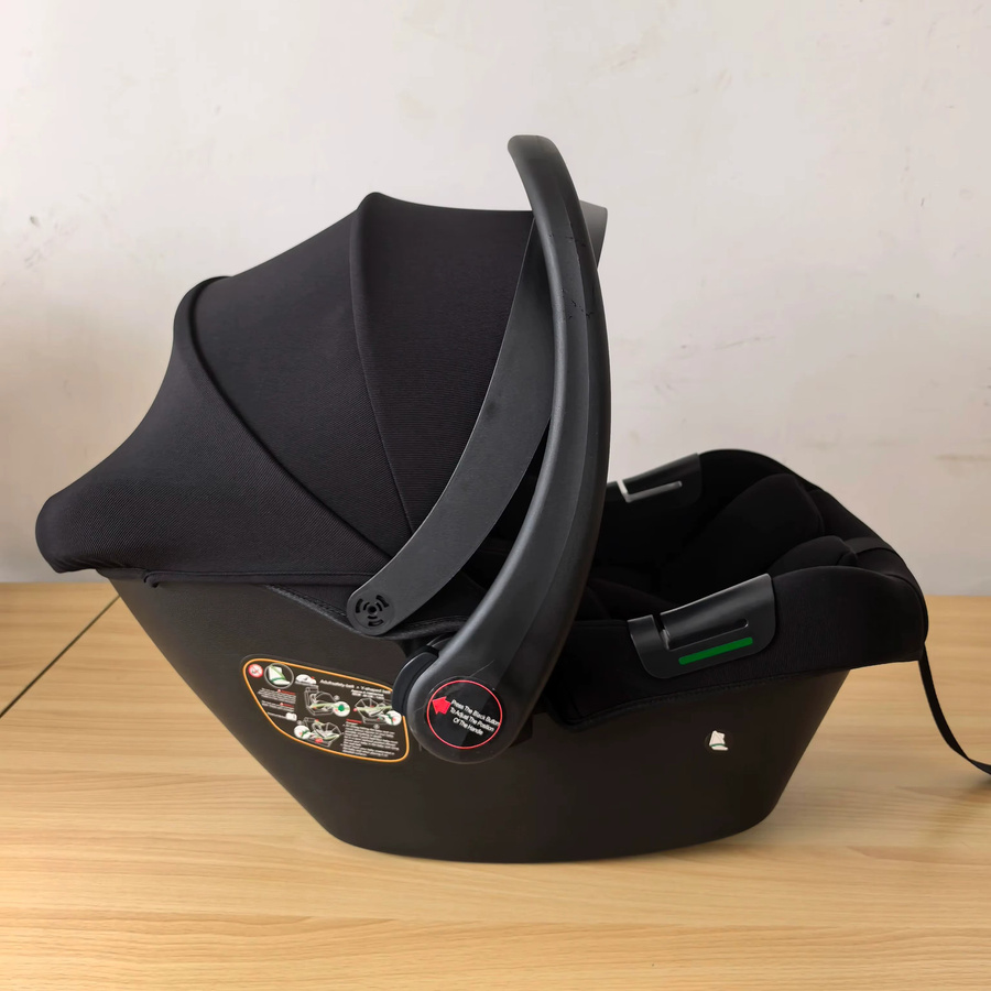 BabyVoyage Baby-Autositz für Neugeborene in Schwarz mit I-Size Zertifizierung, Sonnendach und Seitenschutz, geeignet für 0–13 kg - Bild 5