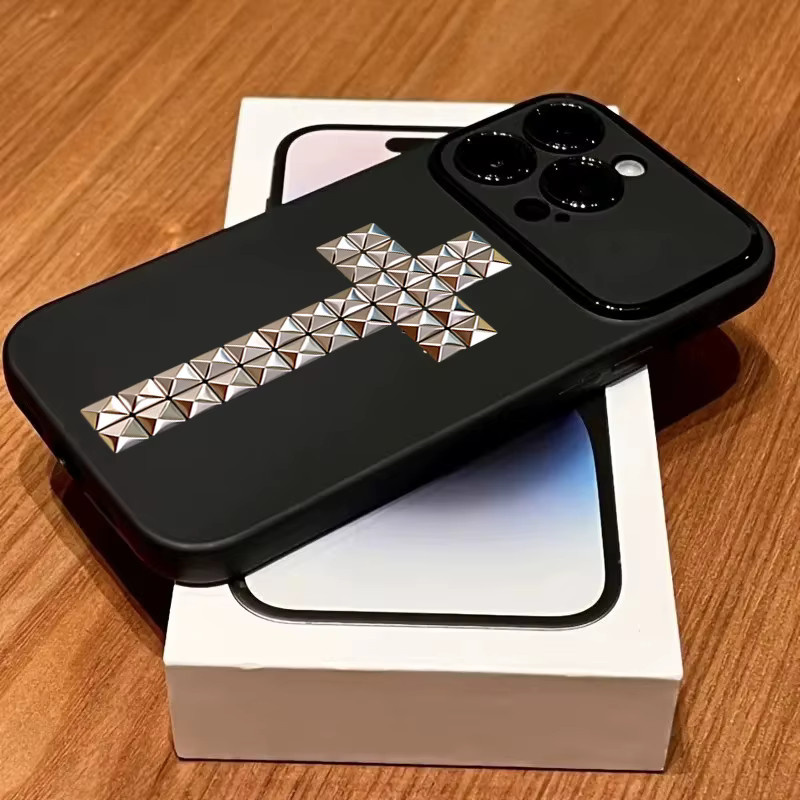 Rivet Cross Stoßfeste Handyhülle für iPhone 11 bis 17 Pro Max mit großem Fenster in Schwarz Matt - Bild 3