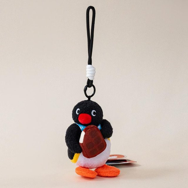 Yiran Health & Beauty Pingu Pinguin Plüschtier Anhänger, ab 14 Jahren - Bild 1