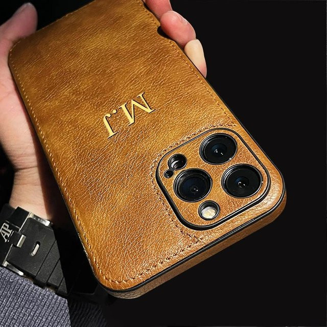 Personalisierte Rindsleder-Handyhülle von YLUOYI für iPhone 15 14 13 12 11 Pro Max Plus in Braun oder Lila - Bild 1