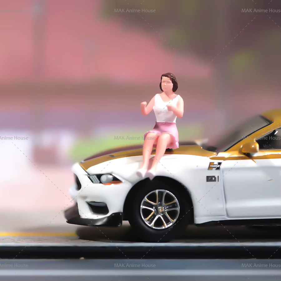 MAK Kleine und weibliche Fahrer ohne Beine, Figur, Unbemalt, Einzelfigur - Bild 2