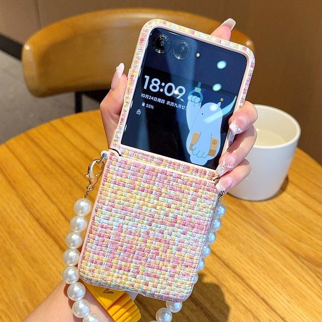 Geflochtene Handyhülle mit Scharnier und Perlen-Armband für Samsung Galaxy Z Flip 7, 6, 5, 4 in Grau und Mehrfarbig - Bild 1