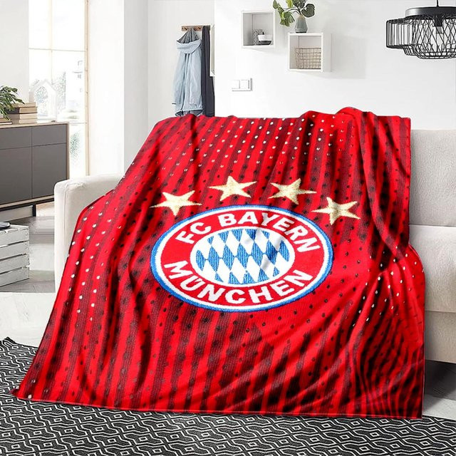 YglFourteen FC Bayern München Flanell-Überwurfdecke mit Wappen-Aufdruck, Rot, B/B: 100 x 150 cm - Bild 1