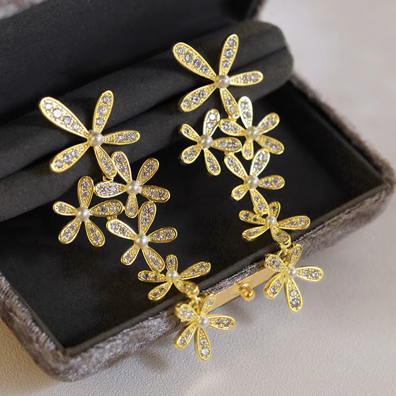 Huitan Gold Ohrringe, Perle, Blume Design, Damen - Bild 4