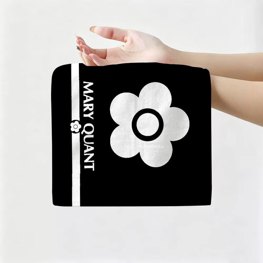 Q-QUANT MARY Handtuch mit floralem Retro-Design in Schwarz, Material: Baumwolle und Polyester, B/H: 30,0 x 25,0 cm - Bild 4