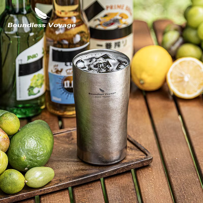 Boundless Voyage Titan doppelwandiger Bierbecher aus Titan und Edelstahl, Silber - Bild 2