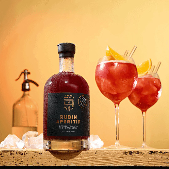 Franz von Fein Alkoholfreie Spirituose Rubin Aperitif 0,5 l - Bild 1