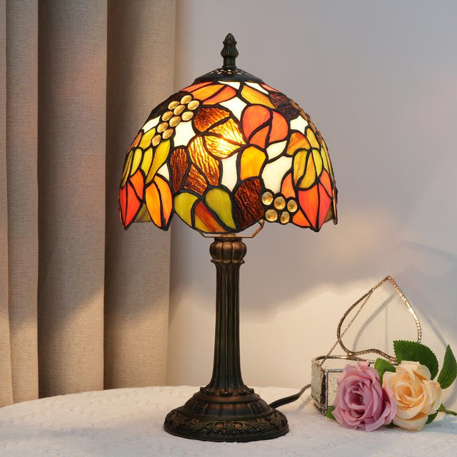Vintage Tischlampe im Art Nouveau Stil aus Glas und Metall, mehrfarbig mit Bronze, Breite: 20,3 cm, Höhe: 36,5 cm - Bild 1