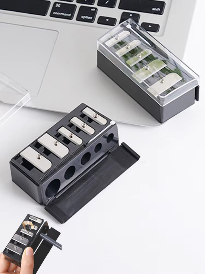 Multifunktionaler 5-Loch-Anspitzer mit Deckel für Eyeliner, Lipliner und Kunstbedarf aus Kunststoff - Bild 5