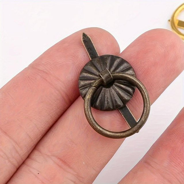 Antike Bronze Metall Schrankknöpfe in Braun - Vintage Ringgriffe für Schmuckkästchen, Waschtischschubladen und Schrankdekorationen - Bild 1