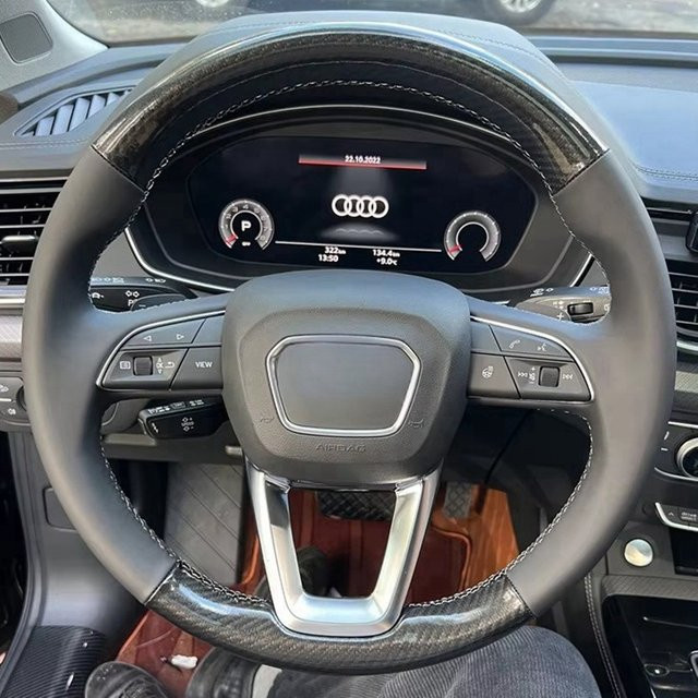 WUNHKF Lenkradbezug aus Carbonfaser und perforiertem Leder in Schwarz für Audi A4 Allroad, Q3, Q5, Q7, Q8 und SQ5 - Bild 1