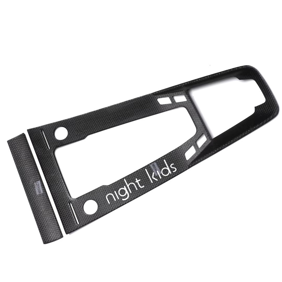 Night Kids Carbon Fiber Interior Trim Kit für Porsche 911 992 (2019–2025) in Schwarz inklusive Center Console Panel - Bild 4