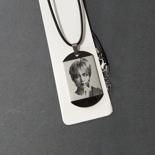 BTS Halskette, Lederseil-Anhänger, Schwarz-Weiß, Unisex - Bild 1