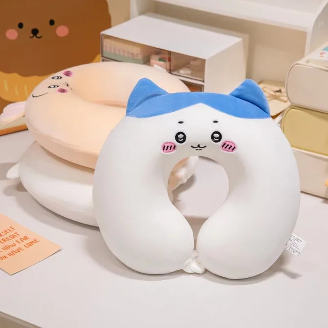 Chiikawa U-förmiges Nackenkissen aus Memory Foam im japanischen Anime-Stil, Farbe: Weiß - Bild 1