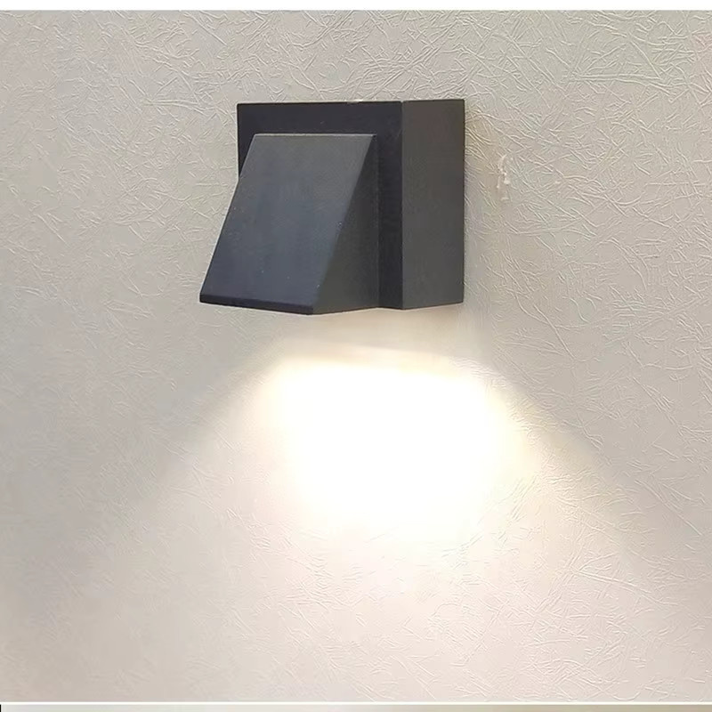 Evelobin Moderne LED Außenwandleuchte aus Metall in Schwarz für Garten, Terrasse und Balkon mit warmweißem Licht - Bild 3