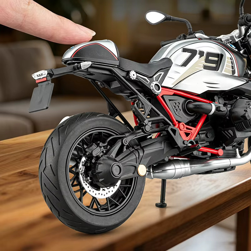 Jingyi BMW R Nine T K21 Motorradmodell, 1:9, mit Sound und Licht - Bild 3