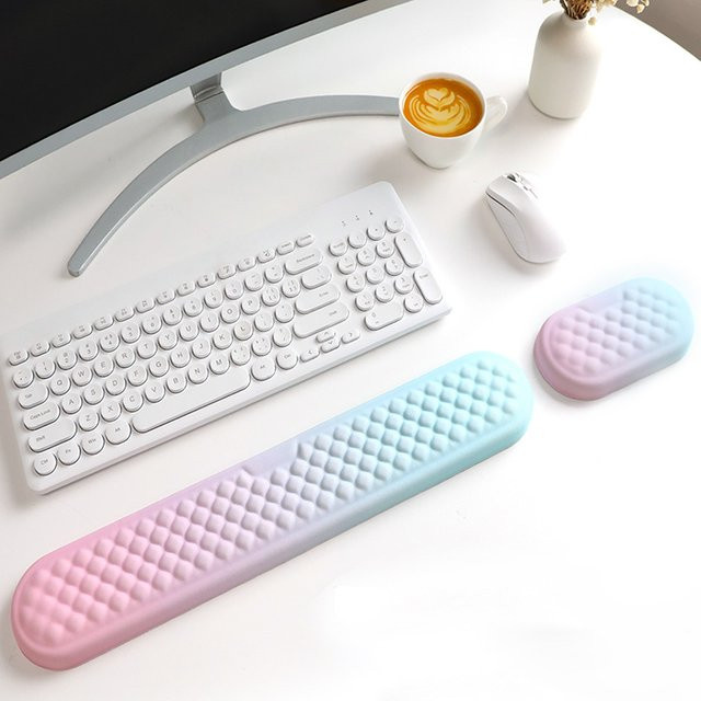 HRUEDA Ergonomisches Tastatur und Mauspad Set mit weichem Memory Foam Handgelenkstützkissen in Multicolour - Bild 1