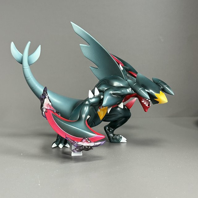 Bandai Pokémon Mega Garchomp Glänzend, Spielfigur, 1/20 Maßstab - Bild 1