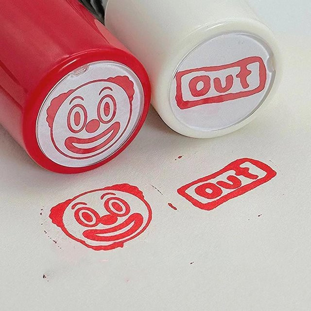 Lustiger Robben-Party-Clown Kinderstempel mit Smiley-Gesicht als Selbstfärbender Tintenstempel zum Basteln und für Planer - Bild 1