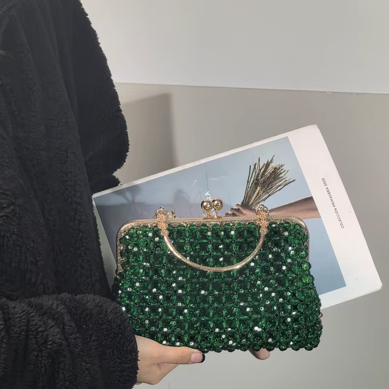 YYFAMULEY Clutch, smaragdgrün, Perlen, goldener Rahmen, Kettenriemen - Bild 2