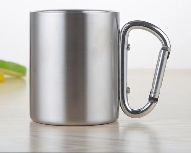 LISM Outdoor-Camping-Reisebecher aus Edelstahl mit Karabinerhaken-Griff in Silber - Bild 1