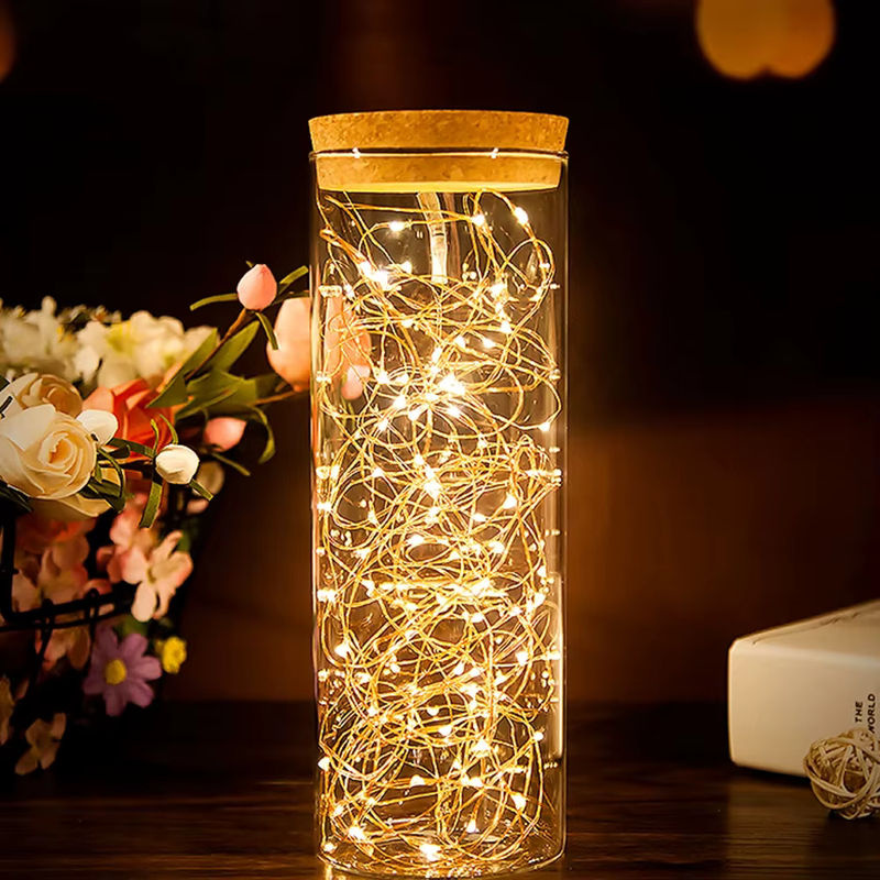 MeeToo Batteriebetriebene LED Drahtlichterkette aus Kupferdraht in Gold/Messing für Weihnachten, Hochzeit und Party - Bild 4