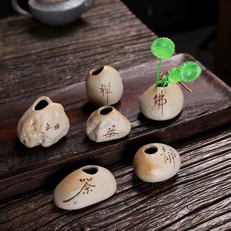 Mini-Keramikvase im chinesischen Zen-Stil mit imitierter Steinoptik für Hydrokultur und Blumenarrangements von Hoeaden - Bild 1