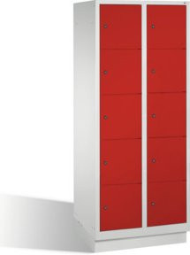 C+P Fächerschrank Classic auf Sockel mit 10 Fächern, Front Rubinrot, Korpus Lichtgrau, H x B x T: 180 x 81 x 50 cm - Bild 1