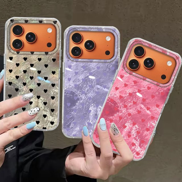 Handyhülle mit buntem Liebesherz-Mädchen-Design für Apple iPhone Modelle in Schwarz und Multicolour - Bild 1