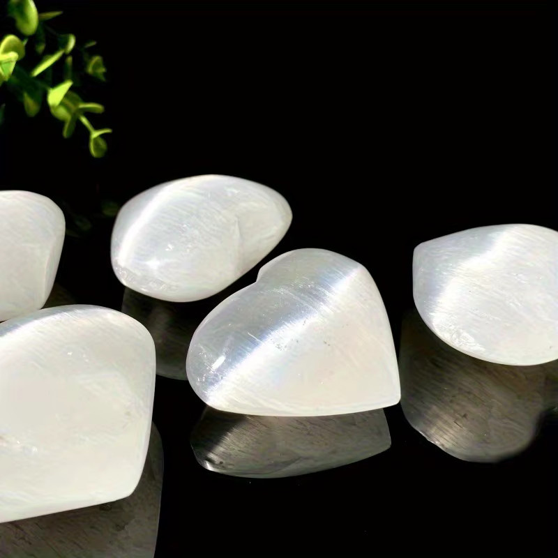 CrystalHola Selenit-Herzkristall in Weiß, natürlicher milchiger Stein für deine Heimdekoration - Bild 6