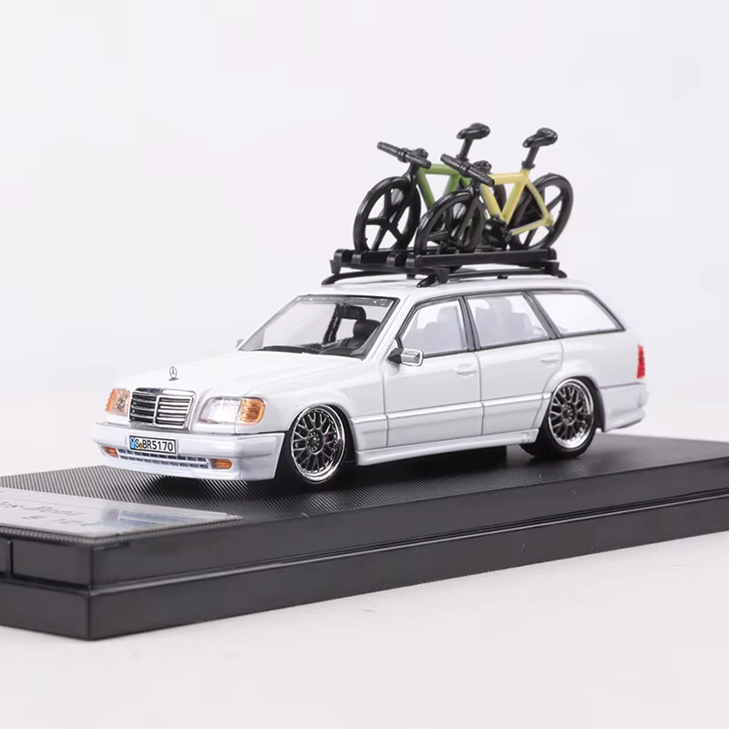 Maisto Mercedes-Benz Modellauto, 1:64, Silber/Gold/Weiß, Druckguss Legierung - Bild 2