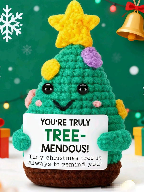 Handgefertigtes Hängeornament aus Textil in Grün als dekorative Weihnachtsfigur - Bild 5