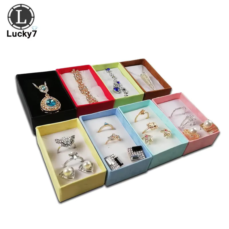 12 Stück Schmuckboxen aus Papier von luckyiasv in Rot und Multicolour, Präsentationsboxen für Halsketten, Ohrringe und Ringe, B/T/H: 5 x 8 x 2,5 cm - Bild 1