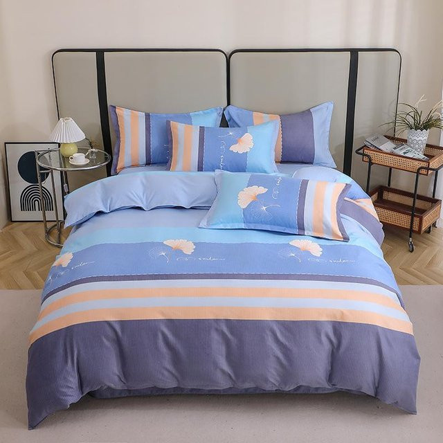 Vierteiliges Bettwäsche-Set aus gebürsteter Baumwolle von Cozy Home Haven mit Streifenmuster in Blau, bestehend aus Bettbezug, Spannbettlaken und Kissenbezügen, B/T/H: 150 x 200 cm - Bild 1
