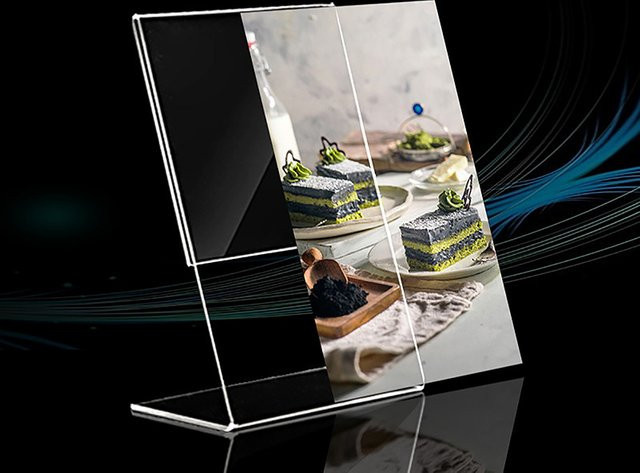 Transparenter Acryl Bilderrahmen von WHPHous als doppelseitiger Foto-Halter für Desktop und Idol-Fotokarten - Bild 1