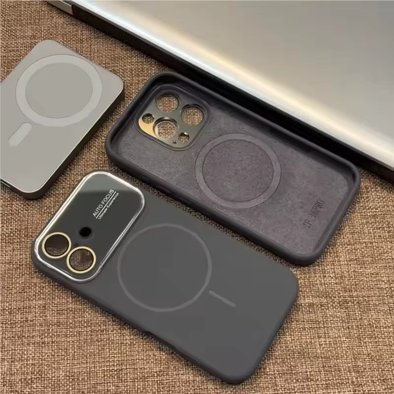 Apple Flüssigsilikon-Handyhülle mit MagSafe und Acryl-Linse für iPhone 17, 16, 15, 14 Pro Max in Purple - Bild 4