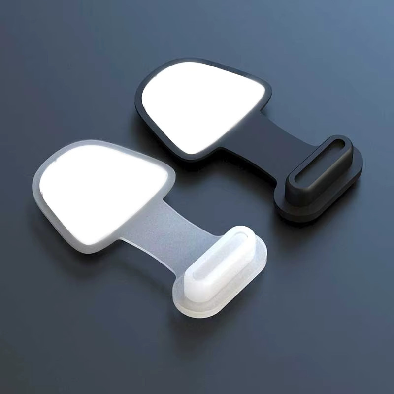 Wasserdichte Silikon-Staubschutzabdeckungen für USB-C Ladeanschlüsse in Schwarz und Weiß - Bild 4