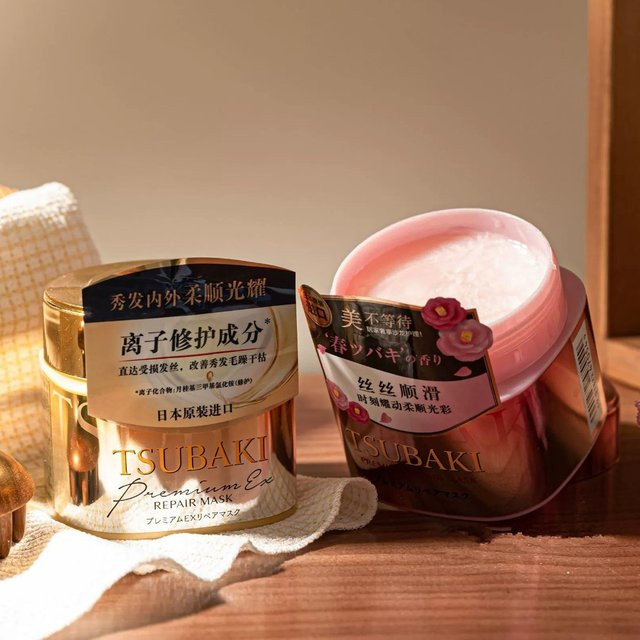 TSUBAKI Premium Repair Haarmaske, Creme für trockenes, strapaziertes Haar - Bild 1