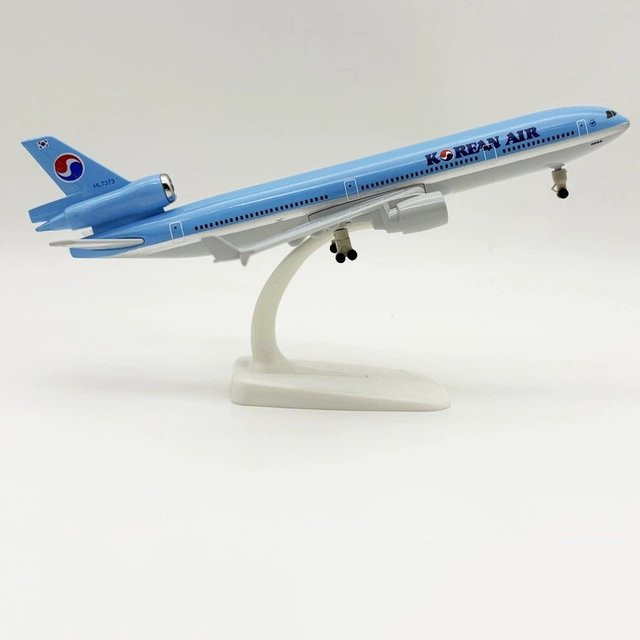ZOCO Koreanische MD-11 Airways Flugzeug Modell, Metall, Maßstab 1:400 - Bild 1